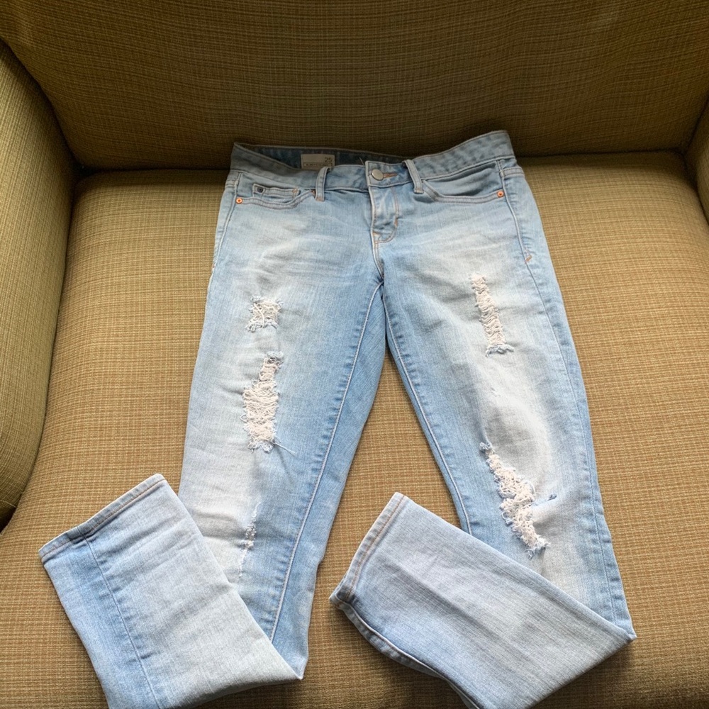 Cute low rise gap jeans🌻